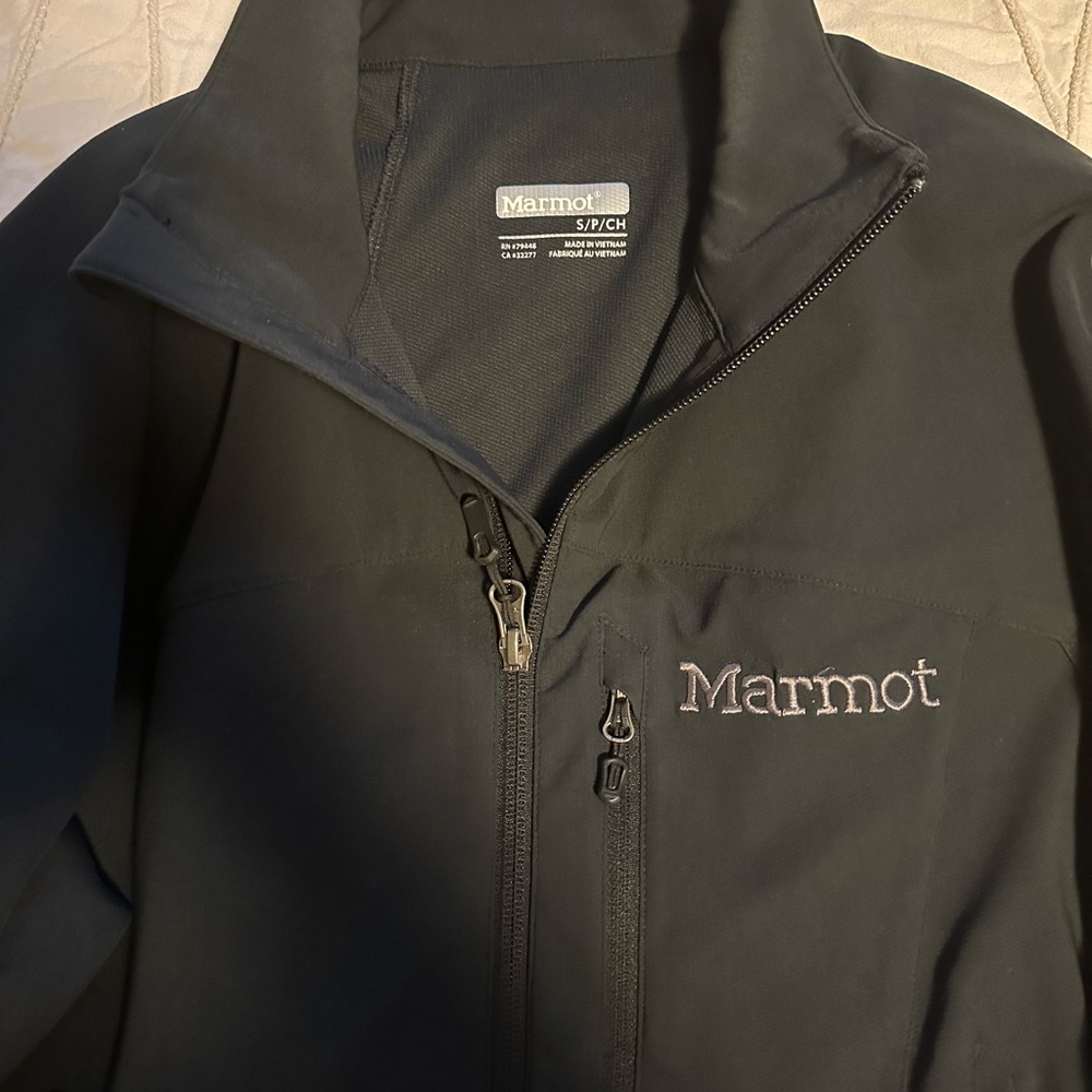 Black Men’s Marmot Jacket Size Small
